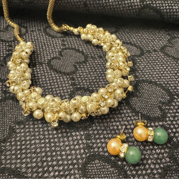 Jewelry lot ~ real champagne pearls & jade stone earrings & rhinestone necklace - Picture 1 of 6